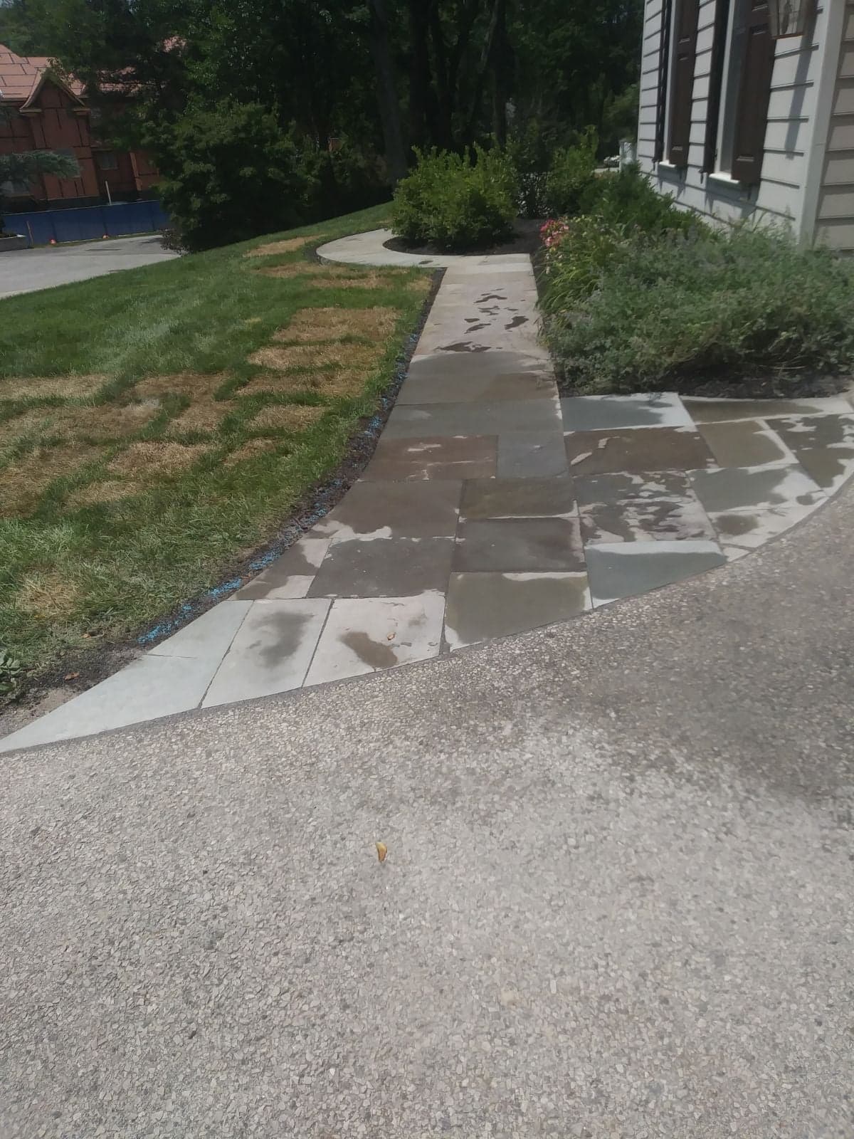 Walkway detail by Natalini Masonry in Bucks County PA